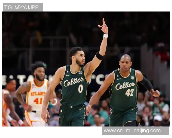 老鹰队与凯尔特人队激战正酣谁能在季后赛中脱颖而出